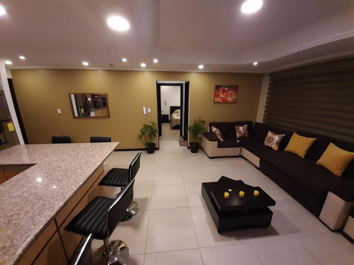 Condominio La Victoria, Departamento En Cuenca 1 Экстерьер фото